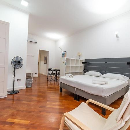 Appartamento Via Atri 25 Napoli Esterno foto